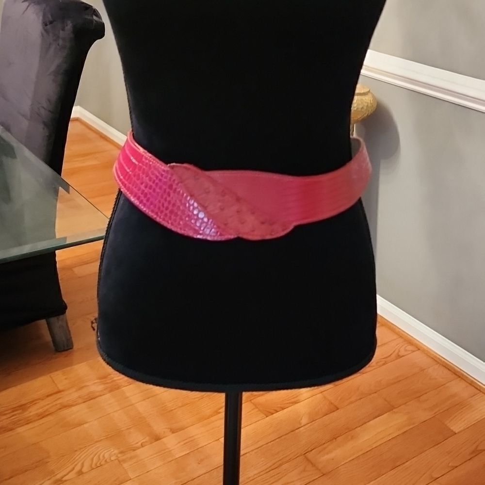 Vintage red belt sz m/l